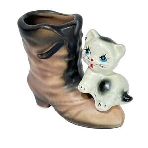 Norleans figural toothpick match holder ceramic porcelain kitten on boot figure